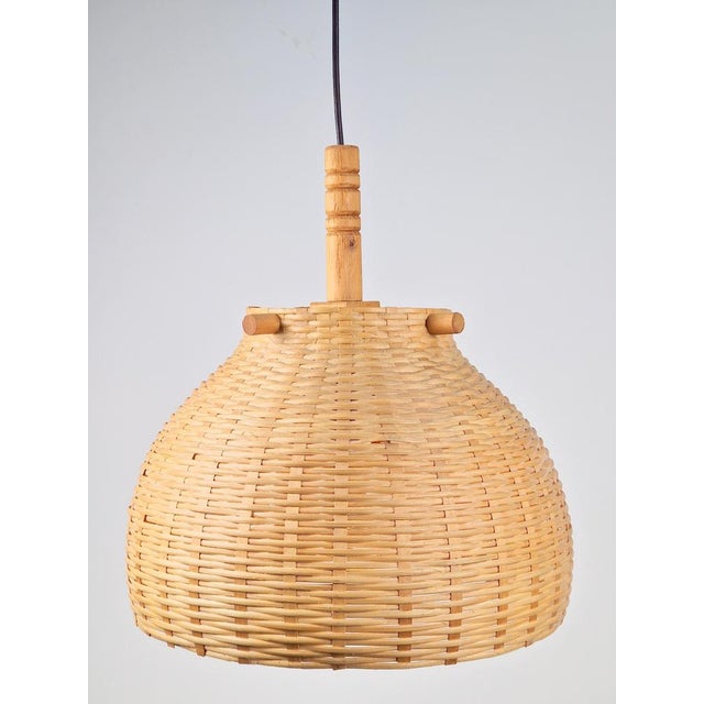 Scandinavian Wicker Rattan and Pine Pendant Lamp, 1960s For Sale - Image 9 of 9