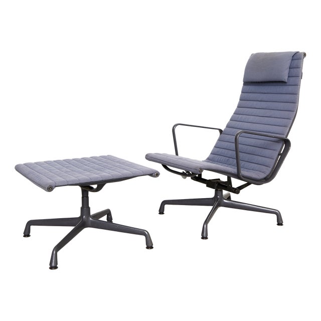 EA124 Chair and EA125 Ottoman by Charles & Ray Eames for Vitra/Herman Miller, 1980s, Set of 2 For Sale