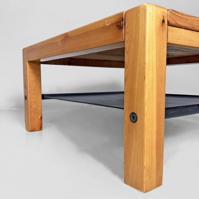 Italian Modern Leather and Wooden Coffee Table attributed to Silvano Passi, 1970s For Sale - Image 11 of 14