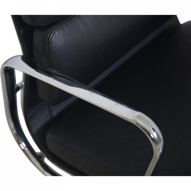 2000 - 2009 EA217 Office Chair in Black Leather from Charles Eames, 2011 For Sale - Image 5 of 13