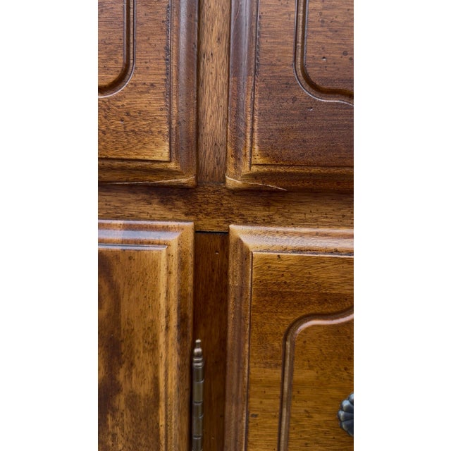 1990s Ethan Allen French Provincial Country 9-Drawer Dresser⚡️ For Sale - Image 11 of 12