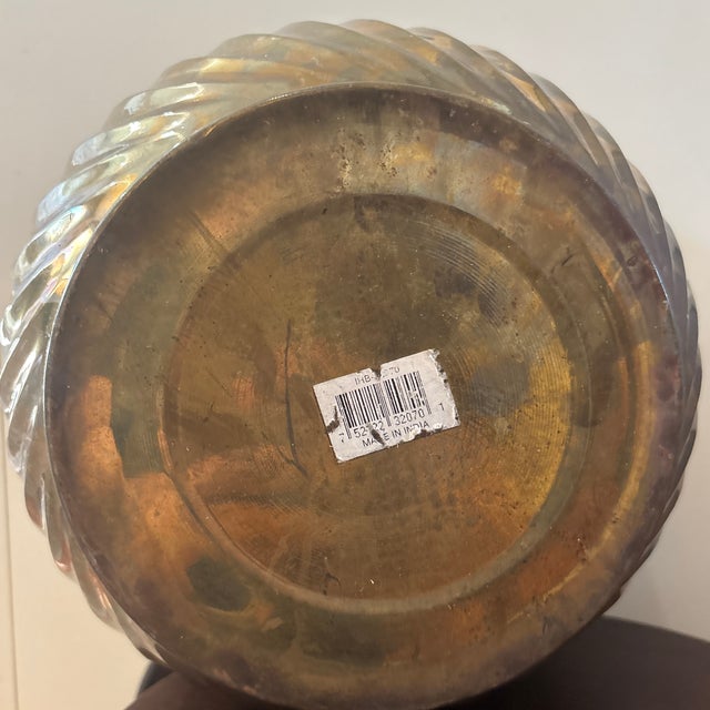 Hollywood Regency Vintage 1980s Large Fluted Brass Scalloped Cachepot Jardinière For Sale - Image 3 of 3