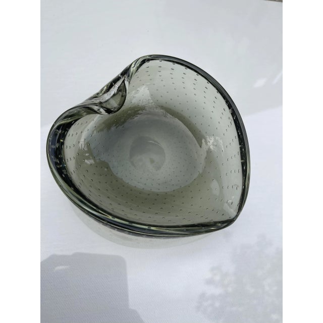 Mid 20th Century Bubbled Murano Glass Heart-Shaped Bowl For Sale - Image 5 of 5