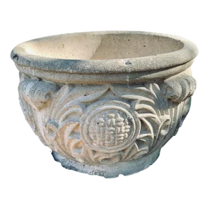 Vintage Regency Early 20th Century Asian Inspired Chinoiserie Medallion Ornate Cast Concrete Garden Planter