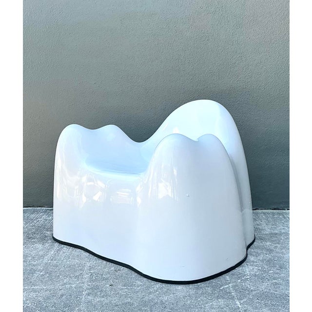 Mid-Century Modern Vintage Wendell Castle Fiberglass “Molar” Chair For Sale - Image 3 of 12
