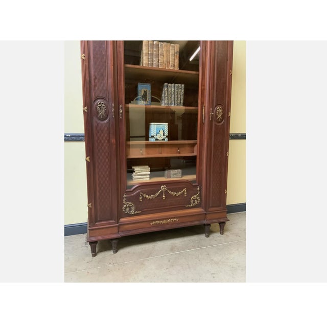 Antique Bookcase in Walnut, 1890s For Sale - Image 3 of 11