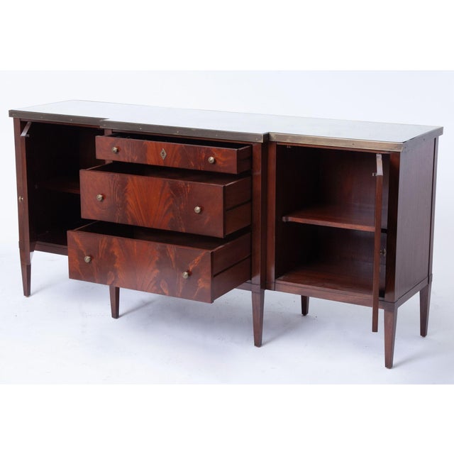 Mid-Century Modern 20th Century Mirrored Top & Mahogany Wood Sideboard/Credenza by Dessin Fournir For Sale - Image 3 of 12