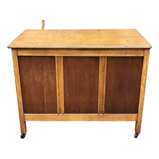 Vintage Oak Lift Top Blanket Chest / Toy Chest c.1940 For Sale