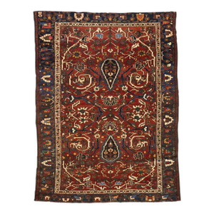 Fine Antique Persian Bakhtiari Rug 4'9" X 6’4"