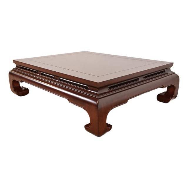 Henredon Mid-Century Hollywood Regency Chinoiserie Carved Mahogany Coffee Table, Newly Refinished For Sale