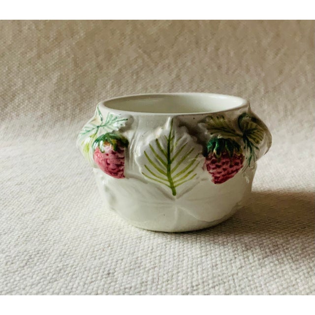 1950s Vintage Italian Majolica Handpainted Strawberry Set For Sale - Image 5 of 12