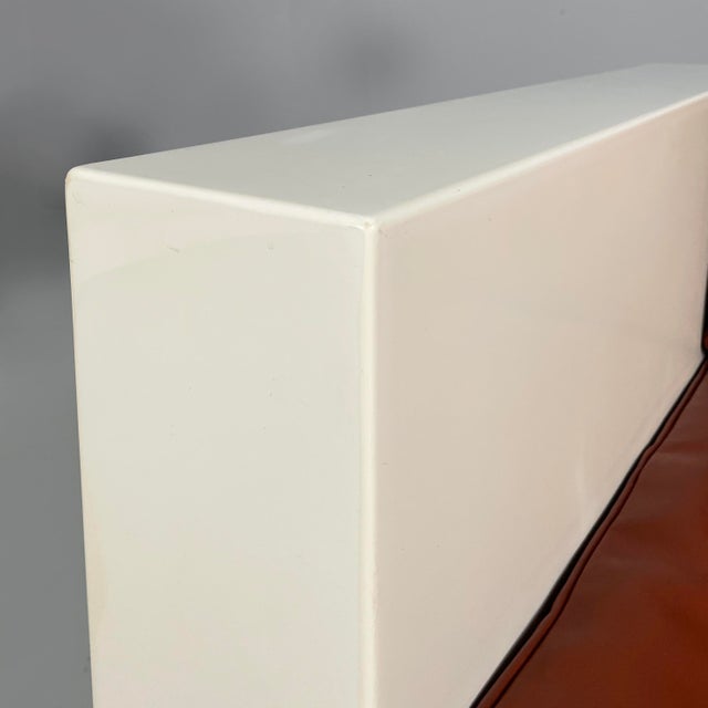 Italian White Wood and Brown Leather Sofa by Massimo and Lella Vignelli for Poltronova, 1980s For Sale - Image 12 of 18