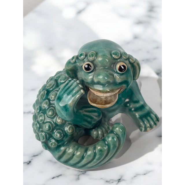 A Pair of Chinese Porcelain Foo Lions For Sale In Los Angeles - Image 6 of 6