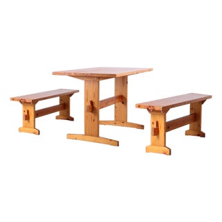Small Pinewood Dining Table and Benches from Charlotte Perriand, 1970s, Set of 3 For Sale
