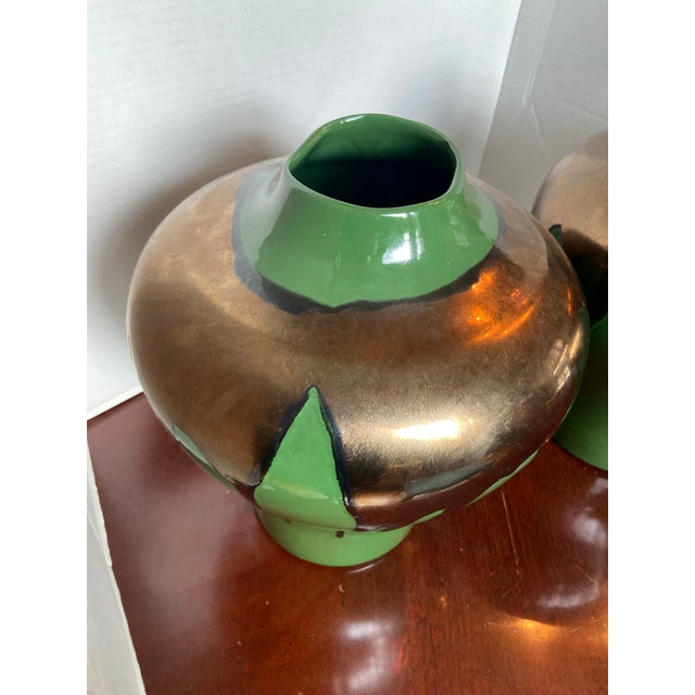 Contemporary 1980s Post-Modern Haeger Lava Glaze Vases - a Pair For Sale - Image 3 of 8