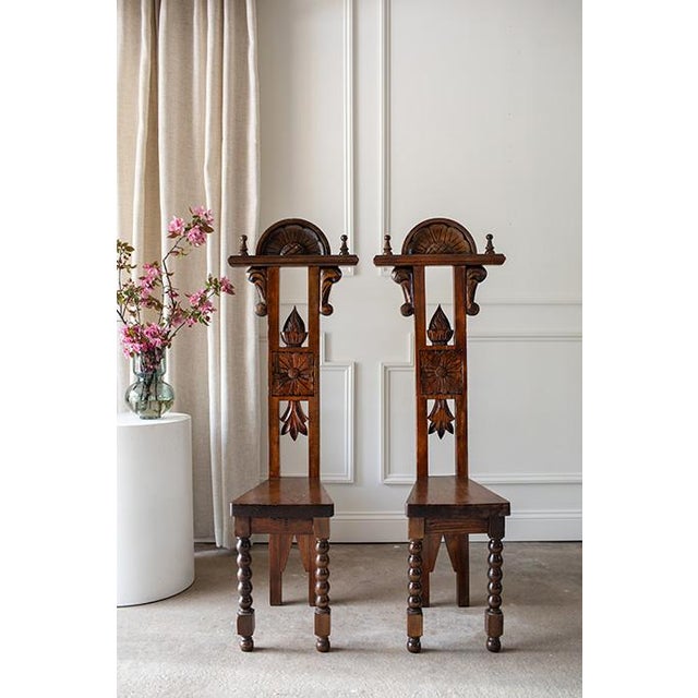 Add timeless character and elegance to your home with this striking pair of Victorian hall chairs. Designed originally as...