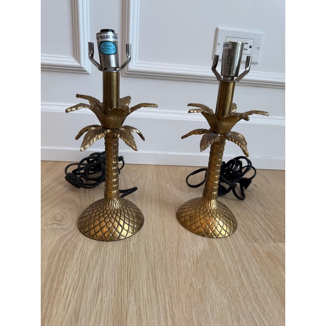 Chapman & Myers Vintage Heavy Cast Brass Palm Tree Table Lamps – Pair For Sale - Image 4 of 5