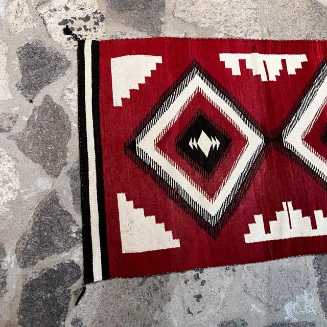 Handwoven Navajo Indian Flat Weave Textile, Geometric Design, 1900s For Sale - Image 12 of 13