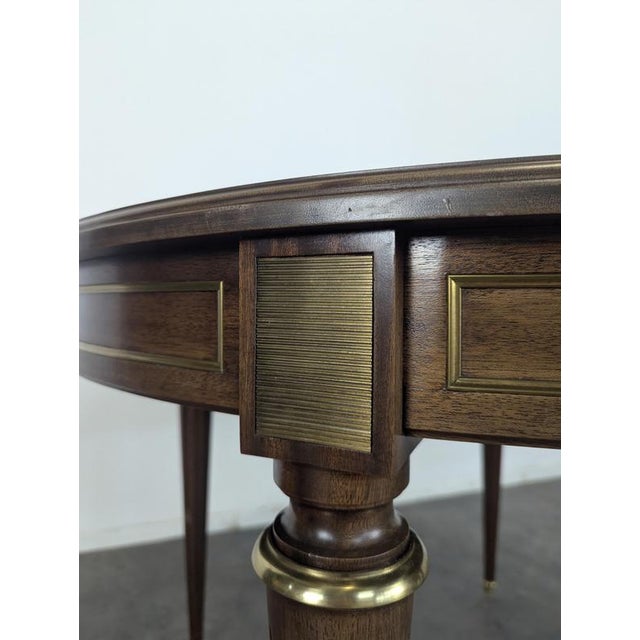 Louis XVI Style Table in Mahogany For Sale - Image 5 of 7