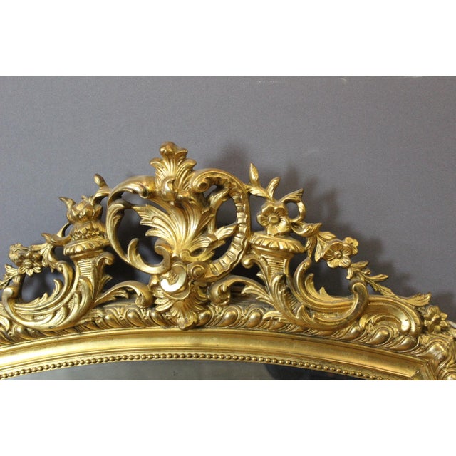 Louis XV Style Mirror in Gilded Stucco, 1800s For Sale - Image 6 of 11