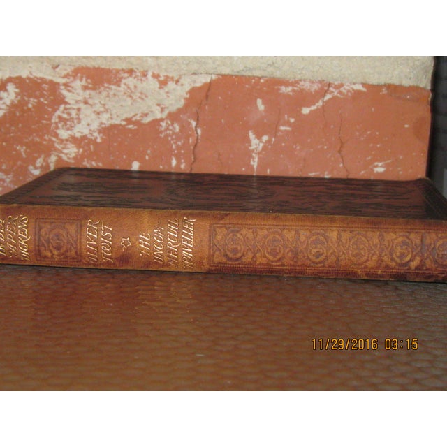Late 19th Century The Adventures of Oliver Twist Green Leather Embossed, Gold Lettering Book, Illustrations by Cruikshank, Oxford University Press For Sale - Image 4 of 5