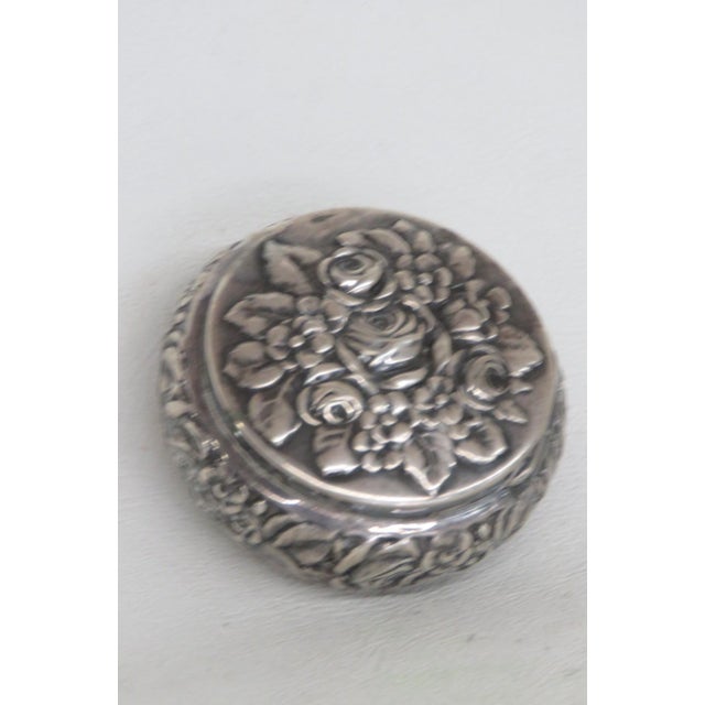 Mid 20th Century Small Sterling Silver Round Pill Snuff Trinket Lidded Box Embossed Florals 5092b For Sale - Image 5 of 16