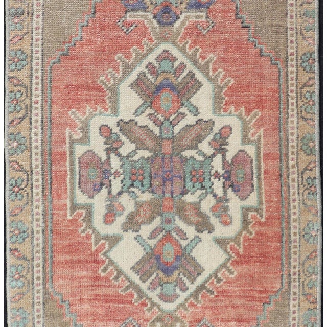 Vintage Turkish Oushak Rug in All-Over Sub-Geometric Medallion Design 1'8 X 3'4 For Sale In Atlanta - Image 6 of 9