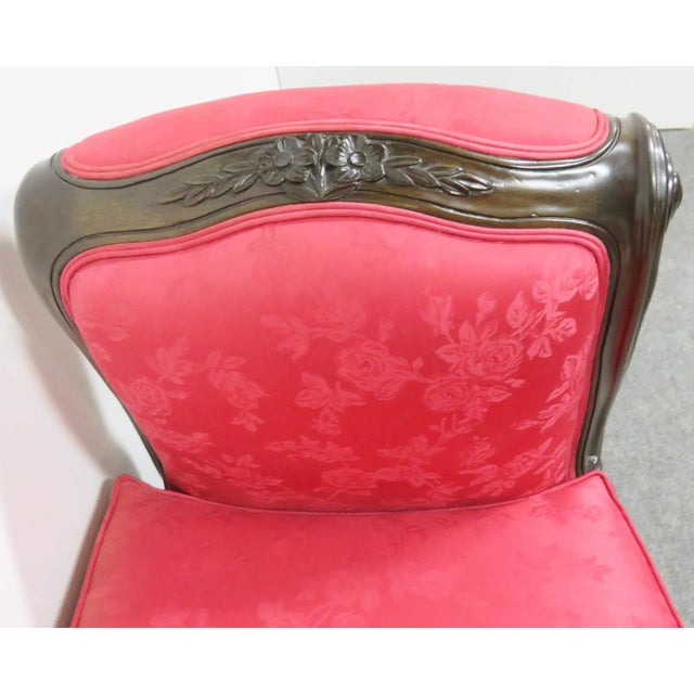 Late 20th Century Louis XV Red Upholstered Carved Walnut Window Bench For Sale - Image 5 of 8