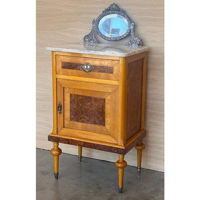 Late 19th Century 19th Louis XVI Style Pair of Marquetry Nightstands With Bronze & Mirror Crest For Sale - Image 5 of 12