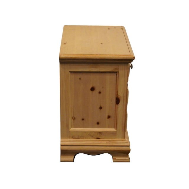 Vaughan of Virginia Solid Knotty Pine Rustic Americana 26" Two Drawer Nightstand 770-08 - Natural Finish For Sale In Kansas City - Image 6 of 9