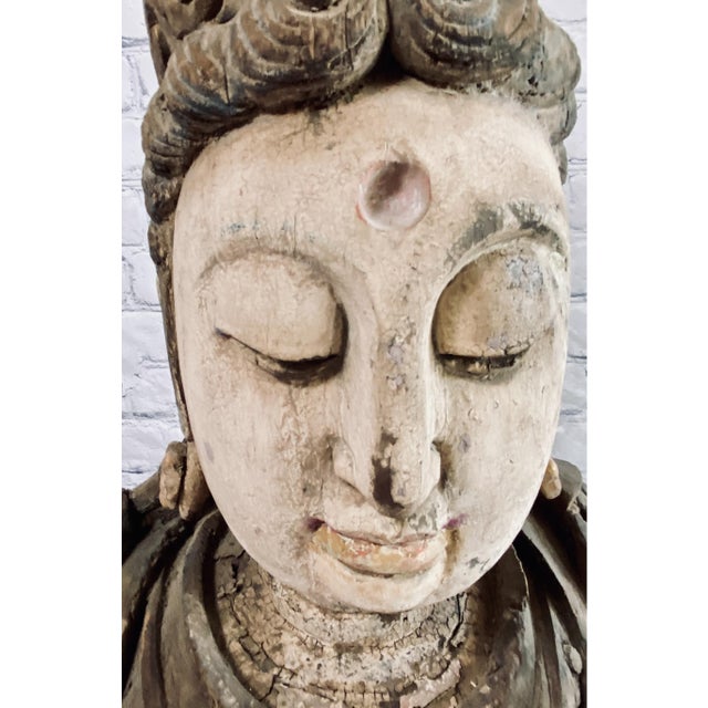 18th Century Monumental Chinese Polychromed Seated Guanyin Statute For Sale - Image 11 of 18