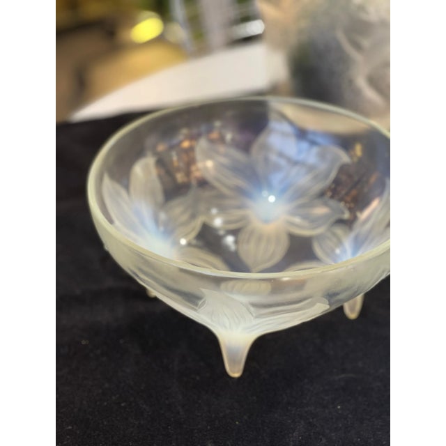 René Lalique Opalescent Bowl by René Lalique For Sale - Image 4 of 6