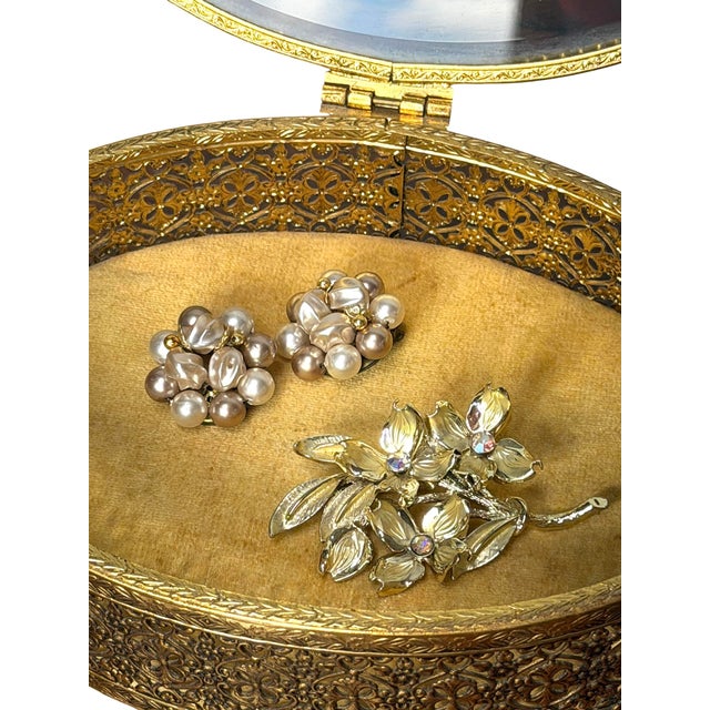 Metal Vintage Hollywood Regency Style Brass Filigree Jewelry Box With Beveled Glass Top For Sale - Image 7 of 9