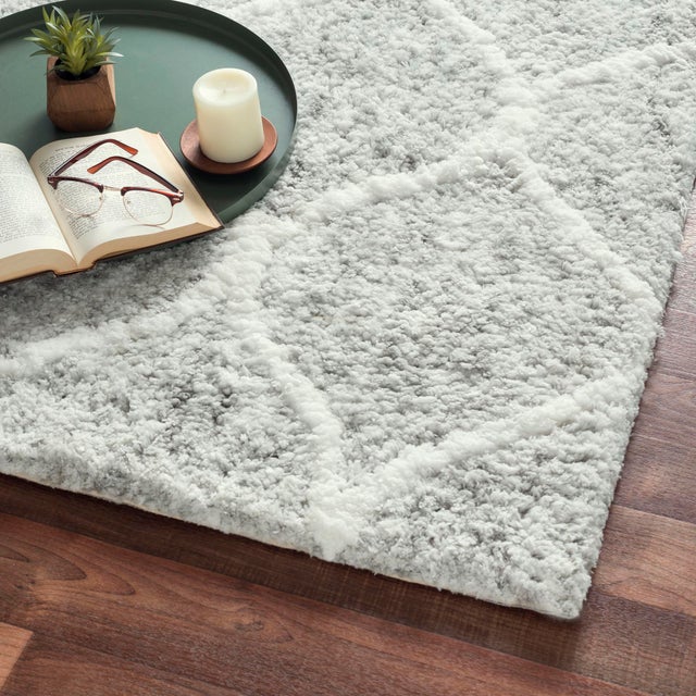 Modern Pasargad Home Moroccan Silver Microfiber & Cotton Area Rug- 5' 0" X 8' 0" For Sale - Image 3 of 6