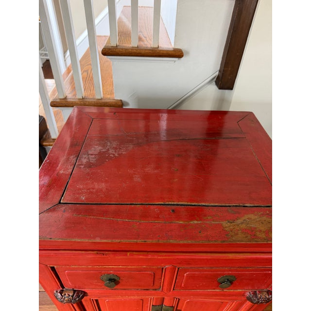 Red Antique Chinese Lacquered Cabinet, 19th Century Qing Dynasty For Sale - Image 8 of 12
