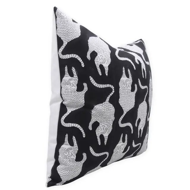 Bring home the charm of handcrafted tradition with this block print handmade cushion cover. Made from thick white cotton,...