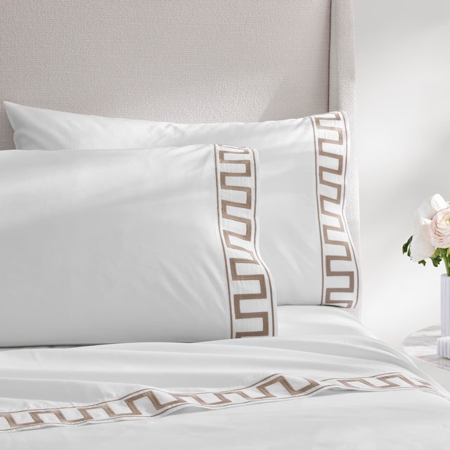 Erin Gates x Kassatex Greek Key King Duvet in White For Sale In Miami - Image 6 of 6