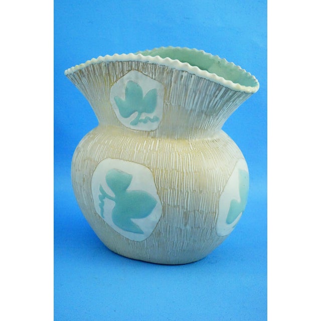 Majolica Ceramic Vase with Vine Leaf Decoration attributed to Nino Strada for Cima Deruta, 1950s For Sale - Image 9 of 18