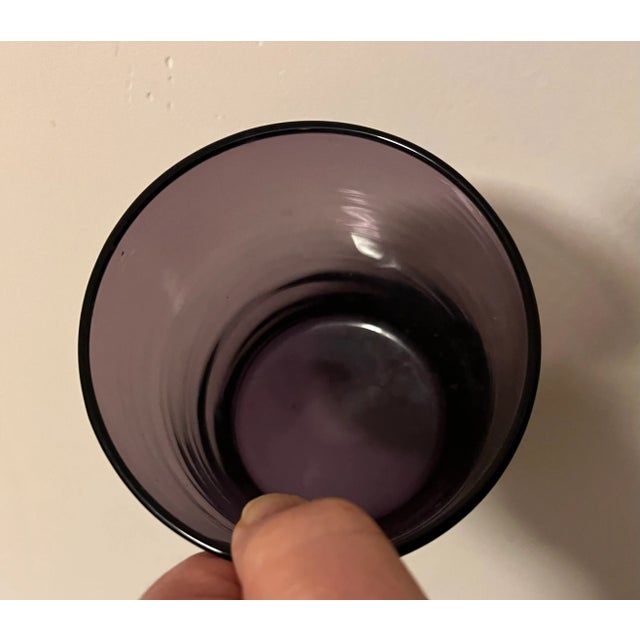 Antique 19th Century Anglo Irish Blown Amethyst Glass Whisky Tumbler For Sale - Image 4 of 11