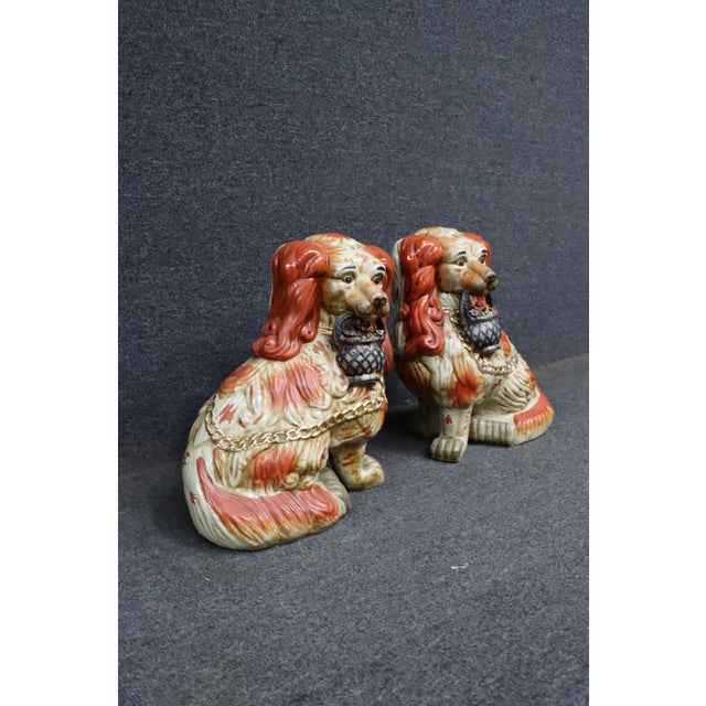 English Oversized Pair of Staffordshire Style Spaniel Dog Figurines With Baskets For Sale - Image 3 of 10