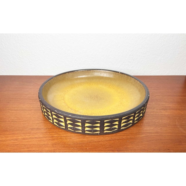 Large Mid-Century Modern Danish Studio Pottery Yellow Bowl from Frank Keramik, 1960s For Sale - Image 4 of 17