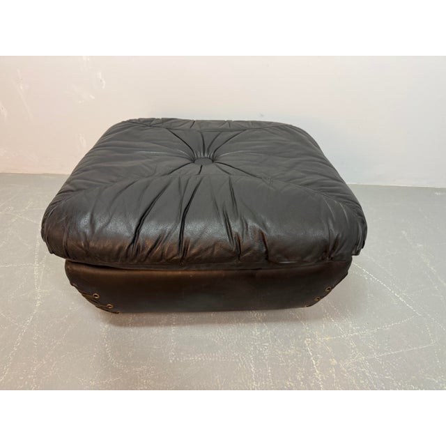 Large Italian Space Age Postmodern Black Leather Ottoman with Cord Lacing from Busnelli, 1970s For Sale - Image 4 of 7