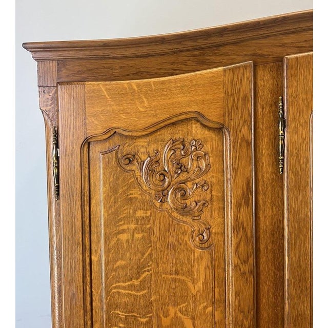 Vintage Louis XVI Wardrobe in Oak For Sale - Image 3 of 10