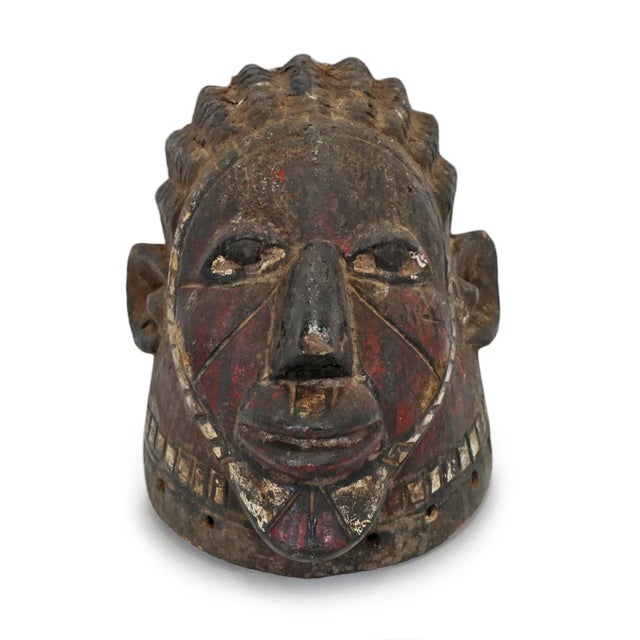 African Early 20th Century Yoruba Gelde Helmet Mask For Sale - Image 3 of 11