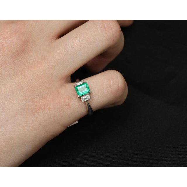 Late 20th Century 0.96ct Gia Colombian Untreated No Oil Emerald & Diamond Platinum Ring Size 5.75 For Sale - Image 15 of 18