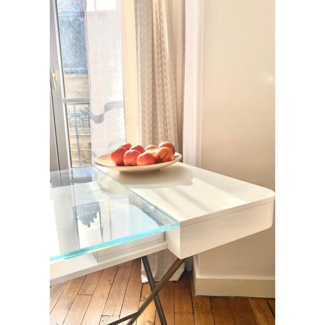 Cosimo Desk with White Mat Lacquer and Glass Top by Marco Zanuso Jr. for Adentro, 2017 For Sale - Image 9 of 12