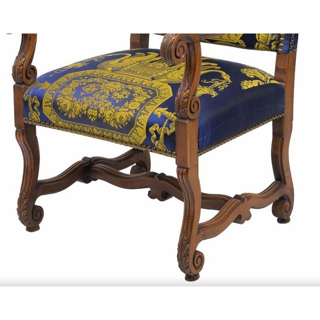 19th-Century Neoclassical French Walnut Armchair For Sale - Image 5 of 6
