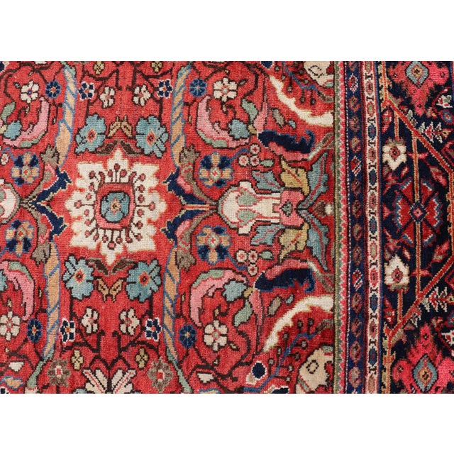 Early 20th Century Colorful Antique Persian Mahal/Sultanabad Rug With All-Over Floral Design in Soft Red Background For Sale - Image 11 of 13