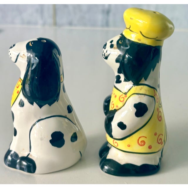 2001 Candace Reiter "Dogzilla" Chef Dogs Ceramic Salt & Pepper Shakers - Set of 2 For Sale In Palm Springs - Image 6 of 13