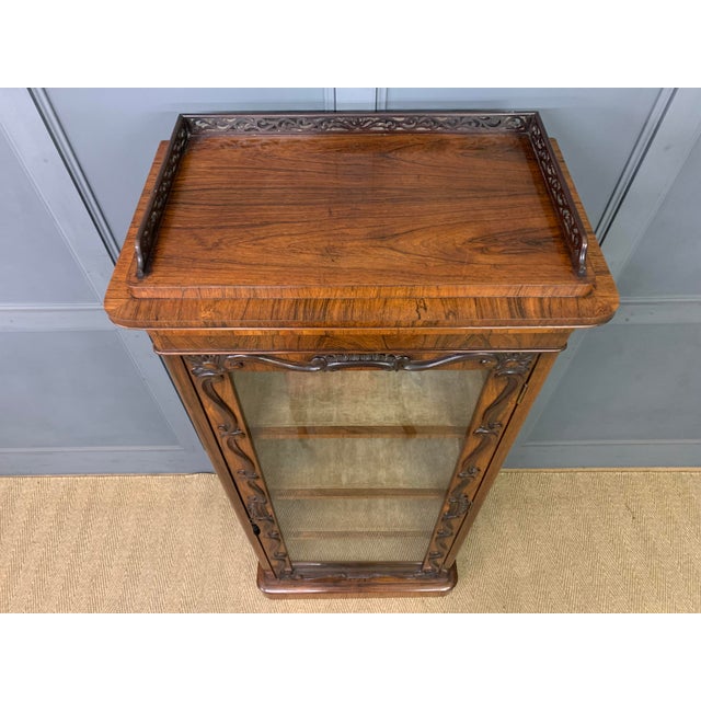 Victorian Rosewood Bookcase from James Winter, 1850s For Sale - Image 10 of 18
